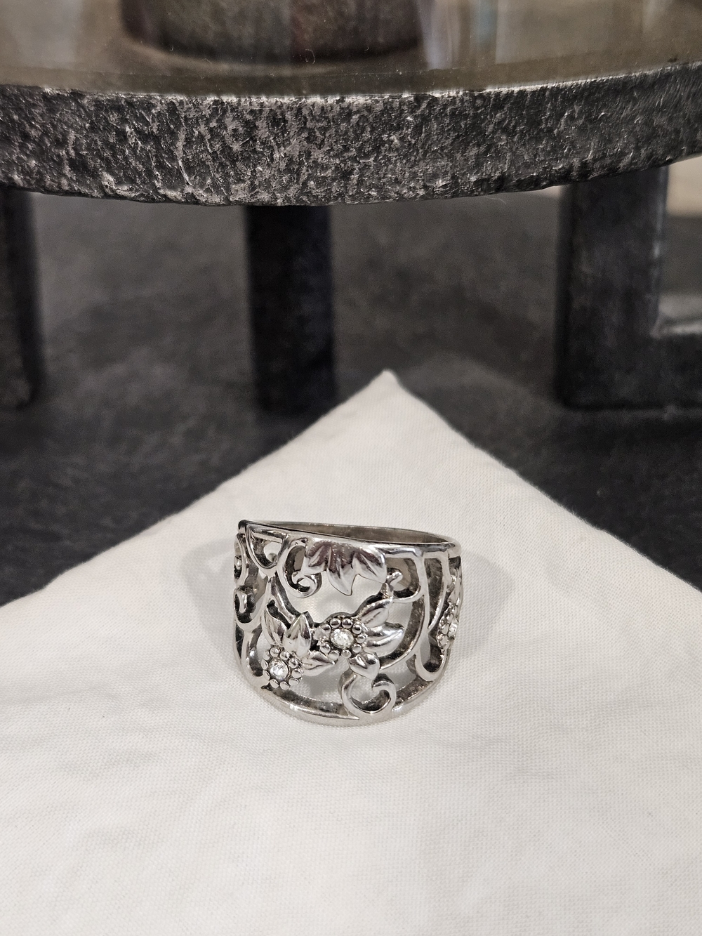 Silver Floral Filigree Statement Ring - Elegant Women's Jewelry